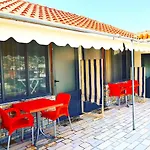 Vila Aliaj Special Rooftop For Two