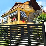 Apartment Vila Aliaj Special Rooftop For Two Durres