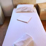 Apartamento Vila Aliaj Special Rooftop For Two Durrës