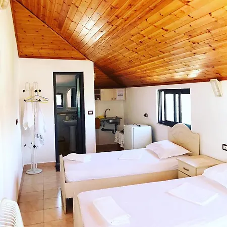 Vila Aliaj Special Rooftop For Two *