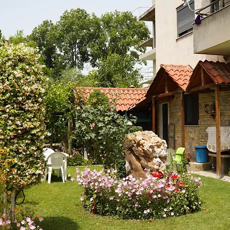Vila Aliaj Special Rooftop For Two Apartment *
