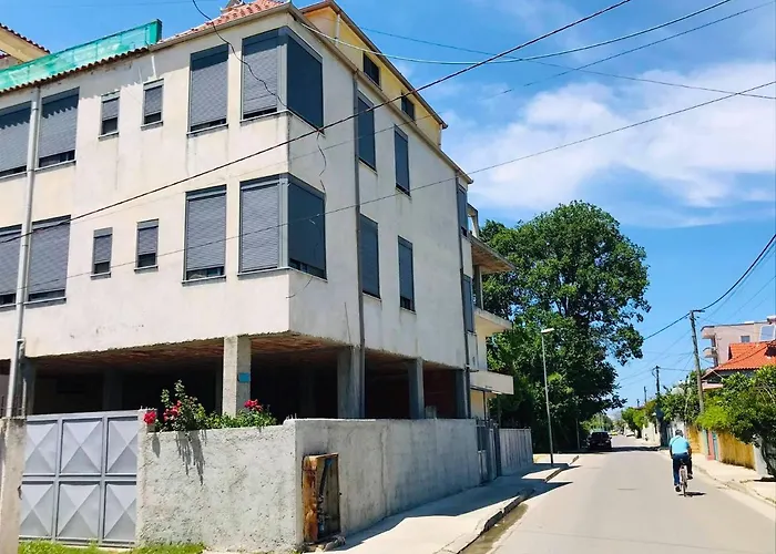 Vila Aliaj Special Rooftop For Two *