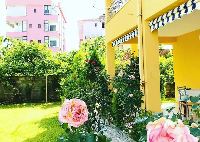 Vila Aliaj Special Rooftop For Two Appartement Durrës