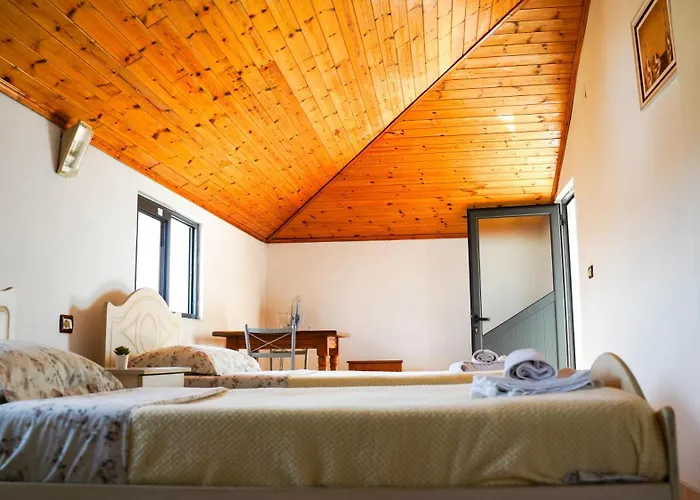 Vila Aliaj Special Rooftop For Two Appartement